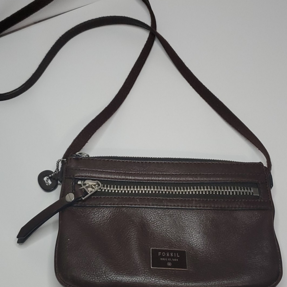 Fossil bag /leather / accepting offers